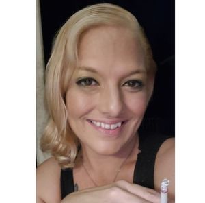 Meet your Posher, Debra